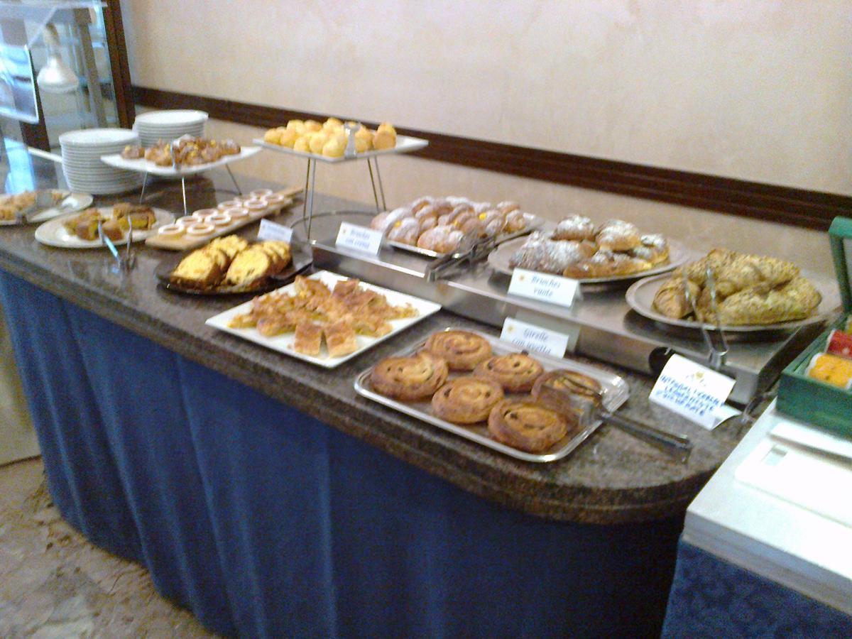 Hotel California Pastry 3*