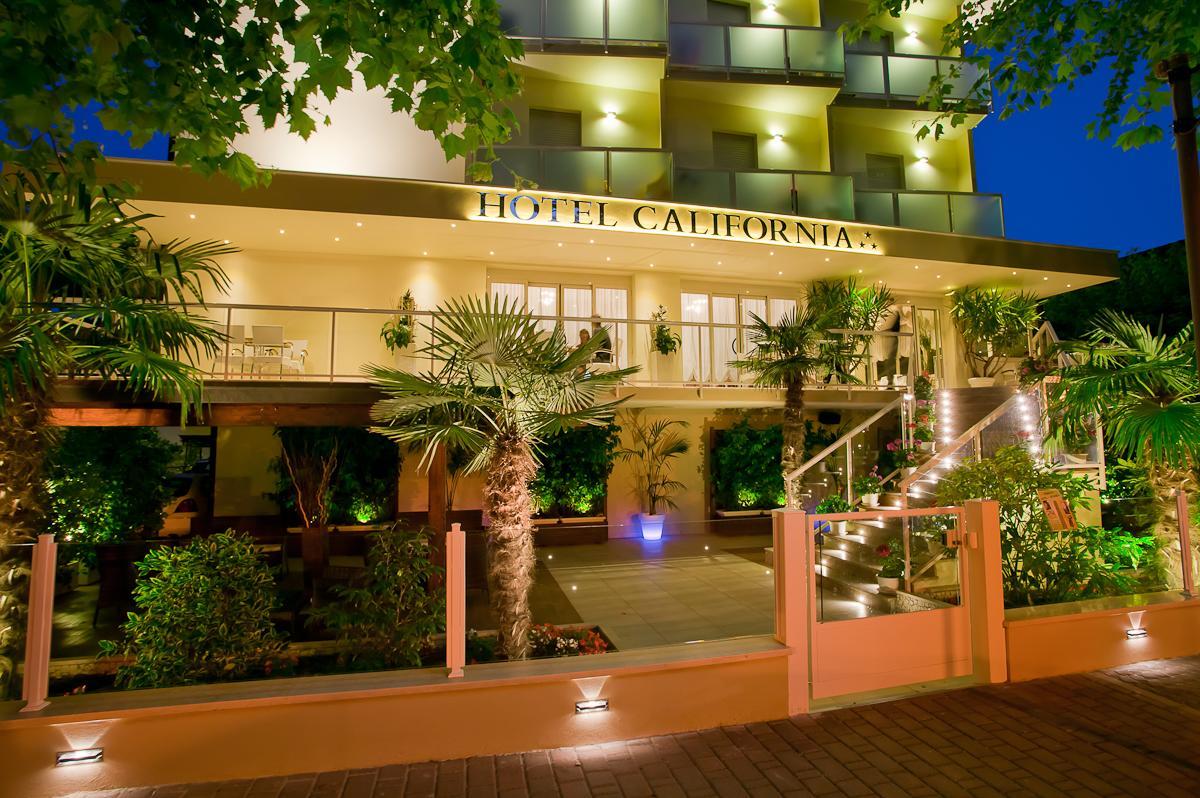 Hotel California Pastry 3*